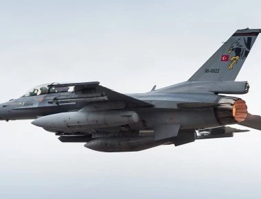 Τουρκικές παραβιάσεις από F-16 και CN-235